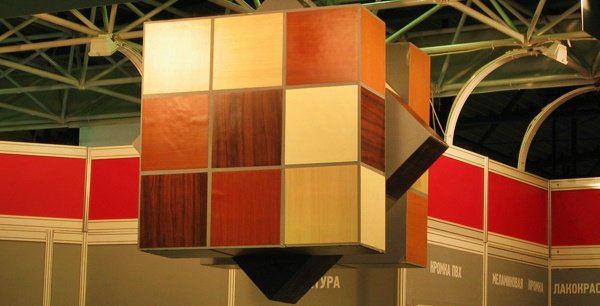 Объемная фигура кубика Рубика из плитки
